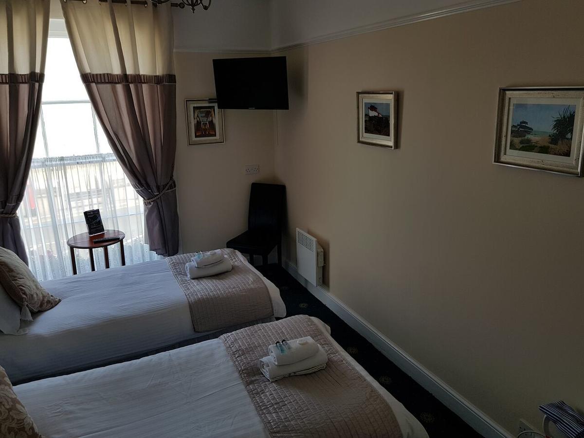 Waterfront Hotel Діл Екстер'єр фото